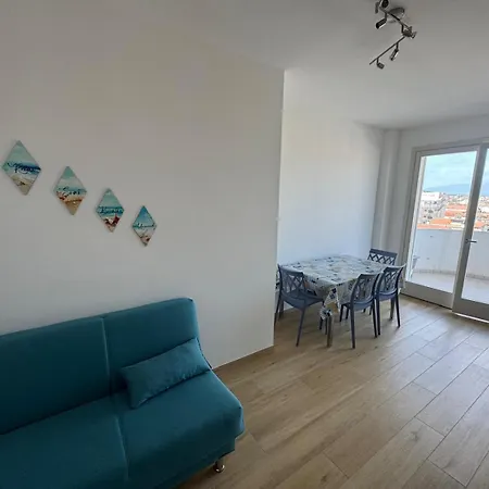 A Due Passi Dal Mare Apartment *